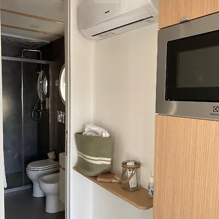 Marina Del Gargano Houseboat *
