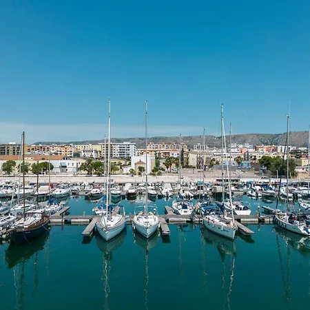Botel Marina Del Gargano Houseboat