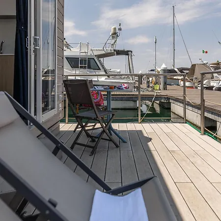 Marina Del Gargano Houseboat * Manfredonia