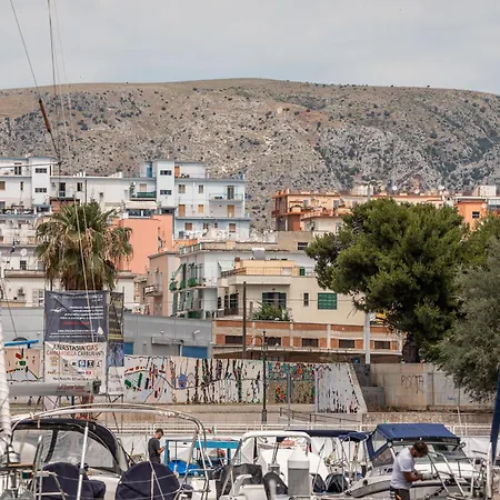 Marina Del Gargano Houseboat Manfredonia